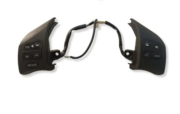 Lexus IS 220D-250-350 Steering wheel buttons/switches 75B458