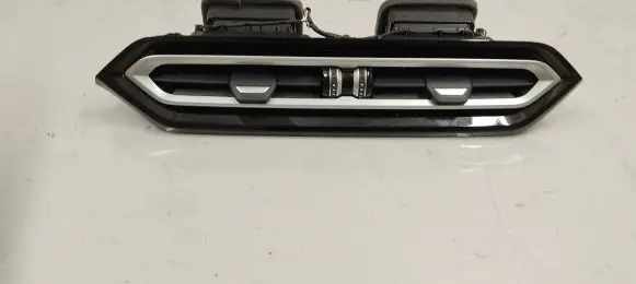 BMW 3 G20 G21 Dash center air vent grill 5a04ce308