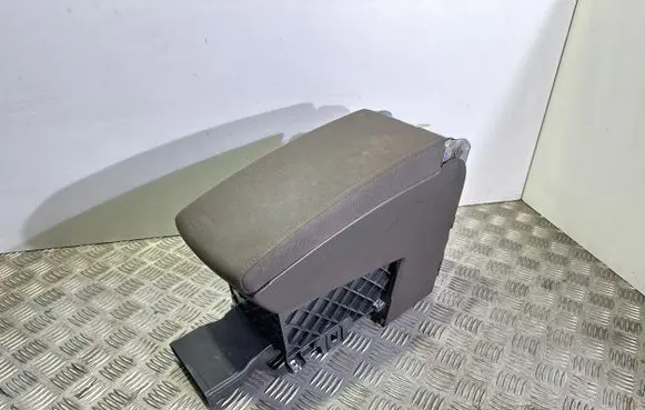 Volkswagen PASSAT B7 Armrest 3C0864207P