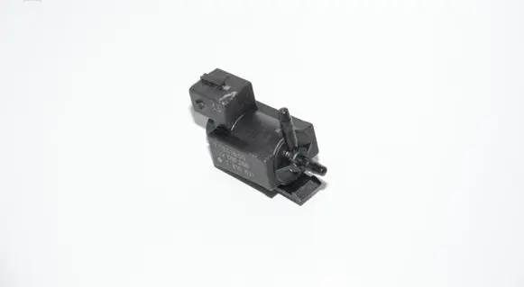 BMW 5 GT F07 Vacuum valve 7810831 11741742712 11740396414