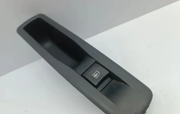 Renault Laguna III Electric window control switch 82944002R