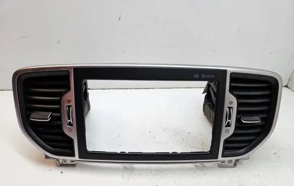 KIA Sportage Dash center air vent grill 84740F14200