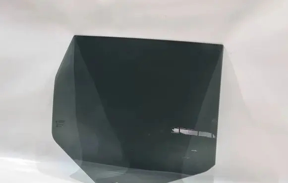 Jeep Grand Cherokee Rear door window glass