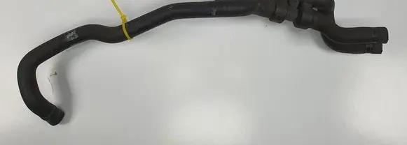 Engine coolant pipe/hose