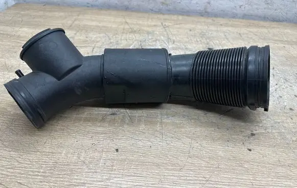 Audi A7 S7 4G Air intake duct part 06E129615H 1039791S01
