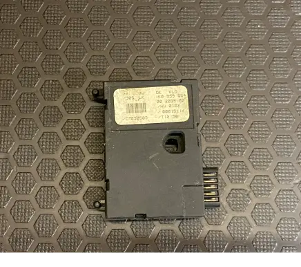 Volkswagen Jetta V Steering angle sensor 1K0959654