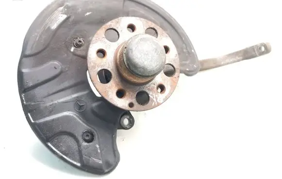 Mercedes-Benz CLS C219 Front wheel hub spindle knuckle