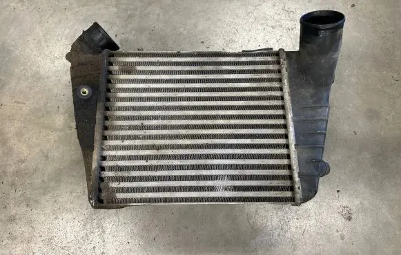 Audi A6 S6 C4 4A Intercooler radiator