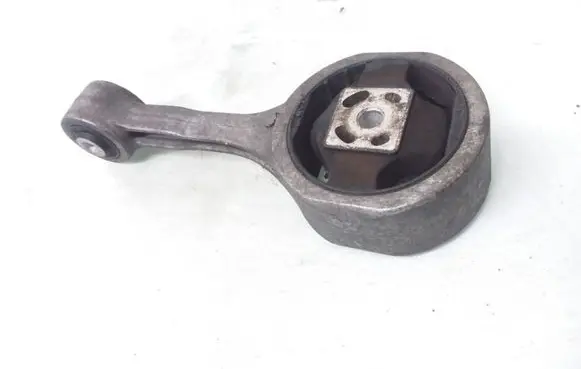 Skoda Fabia Mk2 (5J) Engine mount bracket