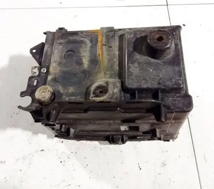 Battery box tray