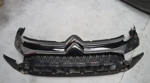 Citroen C3 Aircross Front grill 39187853 096974