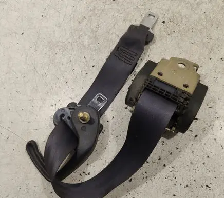 Renault Espace III Middle seatbelt (rear) A506258