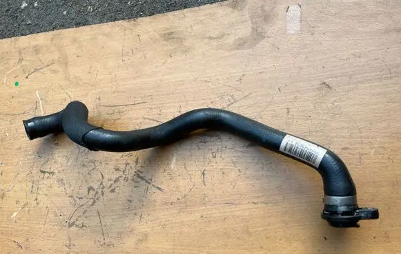 BMW 3 E92 E93 Engine coolant pipe/hose 7584549 784549030