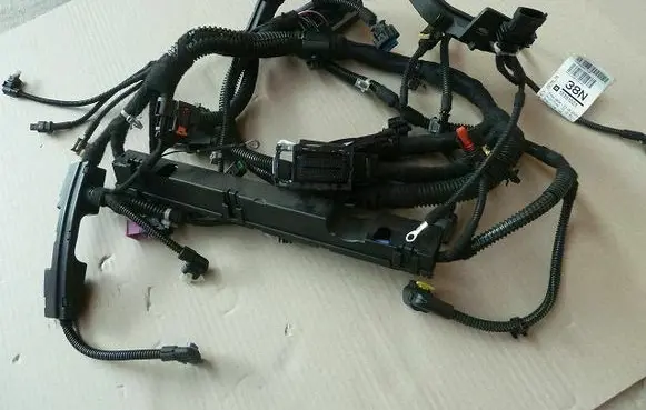 Opel Astra J Wiring harness 13351223