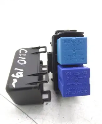 Renault Clio IV Fuse module 20240077
