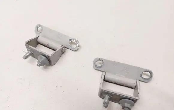 KIA Sportage Tailgate/trunk/boot hinge