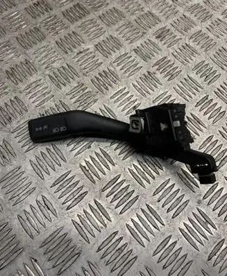 Volkswagen Golf V Indicator stalk 1K0953513