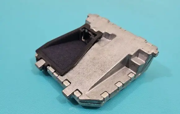 Windshield/windscreen camera