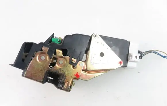 Mitsubishi Space Star Front door lock A5101