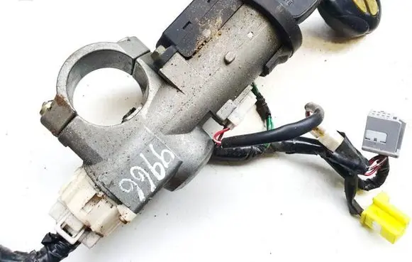 Nissan Primera Ignition lock 28590c9965
