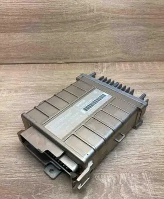 Volkswagen Golf II Engine control unit/module ECU 893907383A 0285007044
