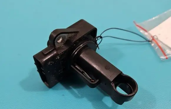 Suzuki Grand Vitara II Mass air flow meter 197400-2230 IMPRK1410217