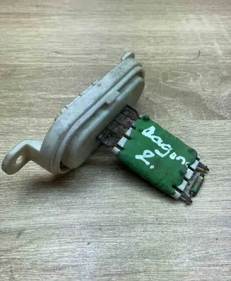 Renault Laguna II Heater blower motor/fan resistor 52497399000 2R18KR84KR32K
