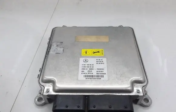 Mercedes-Benz E W212 Engine control unit/module A6511500826