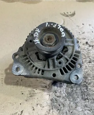 Volkswagen Golf IV Generator/alternator 037903025B 0123310037