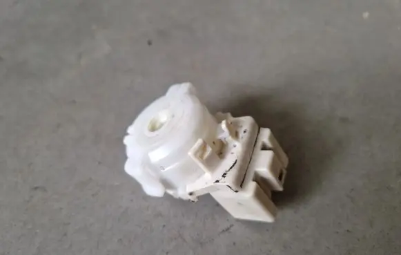 Toyota Hilux (AN10, AN20, AN30) Ignition lock contact 
