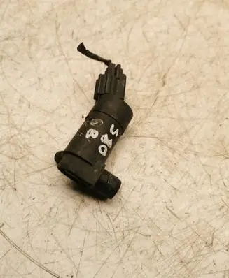 Volvo S80 Windscreen/windshield washer pump