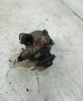 Opel Combo D Power steering pump 28260427