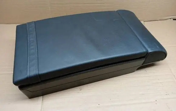 Volkswagen PASSAT B7 Rear seat armrest 3AE885205H 14012013 550726102908880