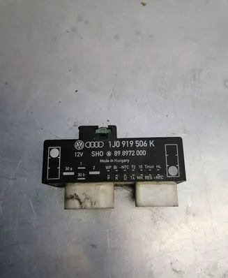 Seat Leon (1M) Coolant fan relay 1J0919506K 898972000