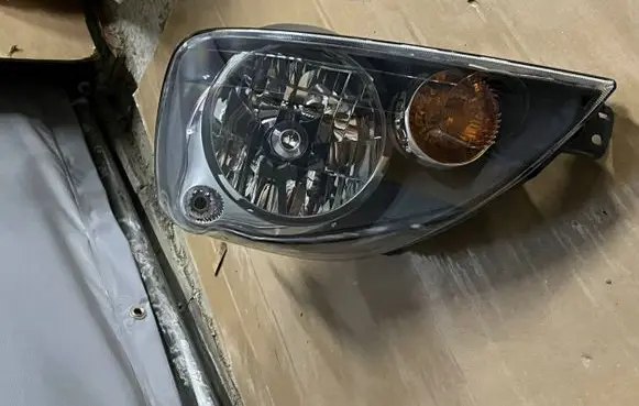 Ford Fiesta Headlight/headlamp 710301224305 1363438 1415694