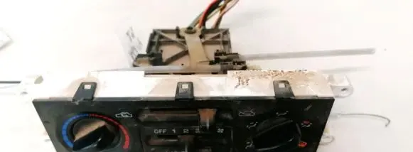 Subaru Forester SF Climate control unit
