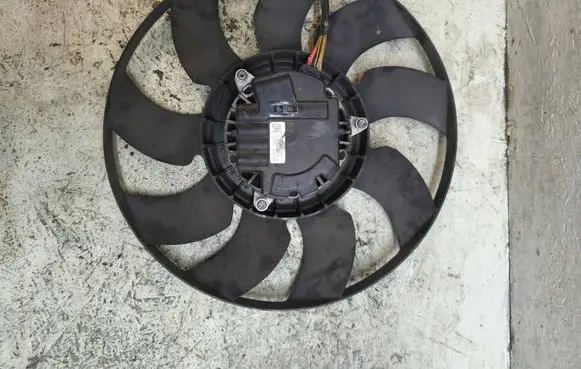 Electric radiator cooling fan