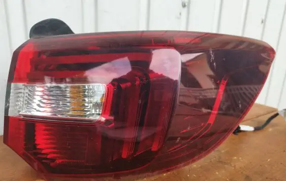 Opel Grandland X Rear/tail lights YP00098280