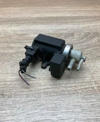 Opel Corsa C Turbo solenoid valve 72190338 8972183310 WithPlug