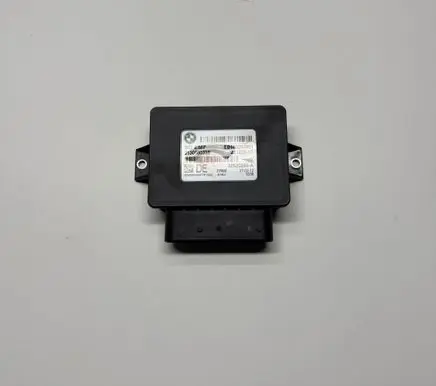 BMW 5 F10 F11 Hand brake control module 686280801