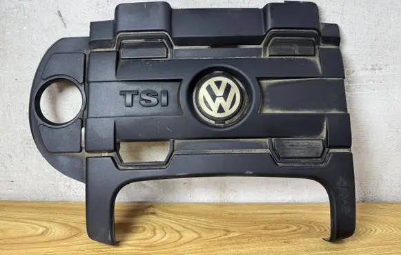 Volkswagen Golf VI Engine cover (trim) 03C103925BR 03C103925AR