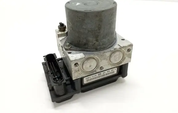 Renault Megane II ABS Pump 0265231300 8200038695 04072822488
