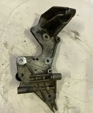 Audi A5 8T 8F Fuel pump bracket 059130147P