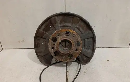 Mercedes-Benz SLK R172 Rear wheel hub A1723507800