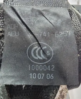 Opel Astra H Front seatbelt 1000042