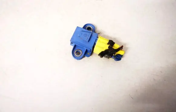 Volkswagen Golf V Airbag deployment crash/impact sensor 1k0955557a