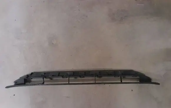 Audi Q7 4M Front bumper lower grill 4M0807647A