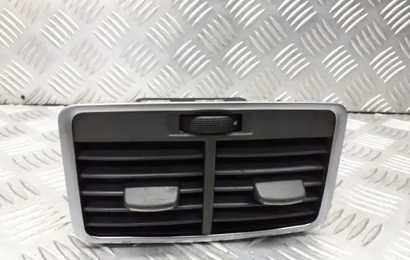 Audi A6 S6 C6 4F Rear air vent grill 4F0819203B
