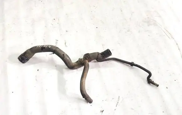 Volkswagen Golf V Engine coolant pipe/hose