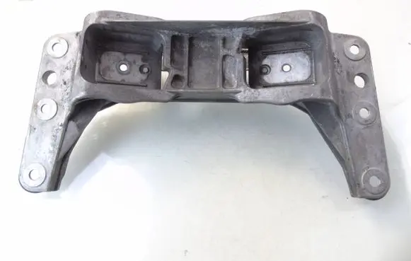 BMW 6 E63 E64 Gearbox mount 6761102